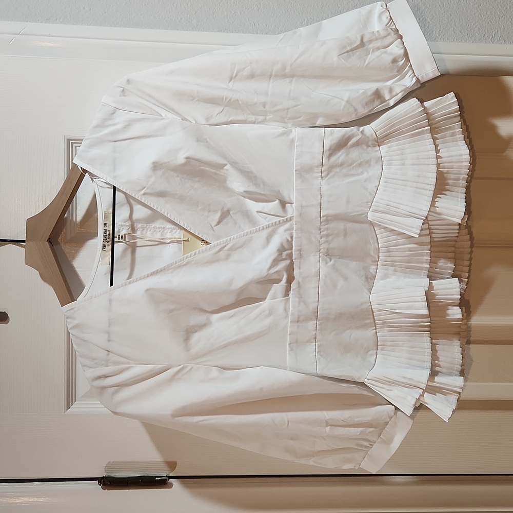 Free Generation Los Angeles white blouse sz small